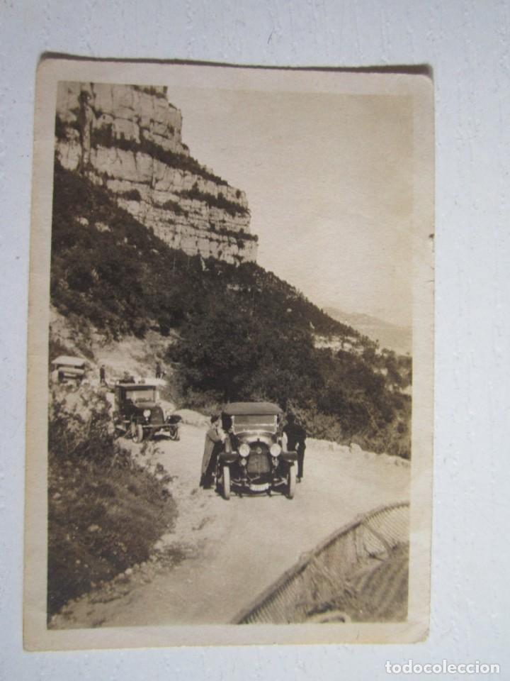 Antique Photography: (OTROS 330)FOTOGRAFIA ANTIGUA 6X8 CM EN LA MONTA&Ntilde;A DE LOS COCHES FORD SOBRE1900