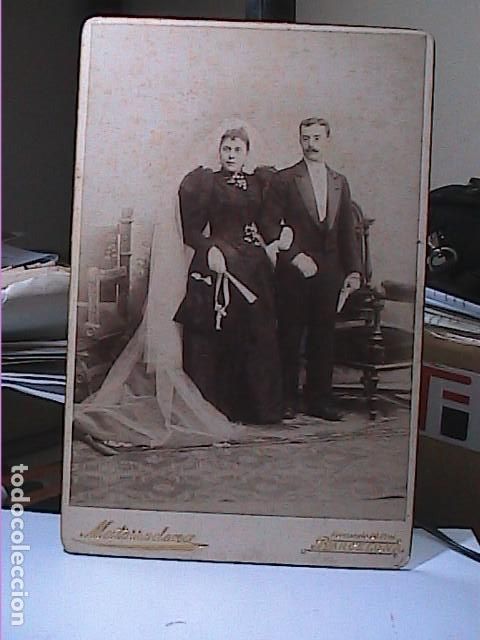 Fotografia antiga: FOTOGRAFIA DE NUPCIAS RECIEN CASADOS. FINALES DEL S.XIX. FOTOGRAFO MATORRODONA.BARCELONA.