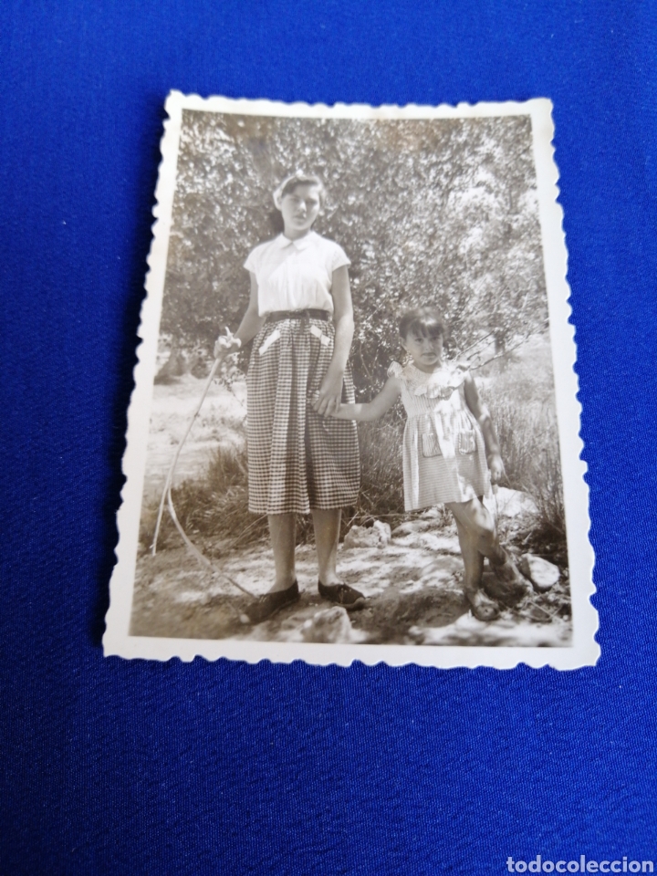 Photographie ancienne: NI&Ntilde;OS POSANDO A&Ntilde;O 1955 FOTOGRAFIA