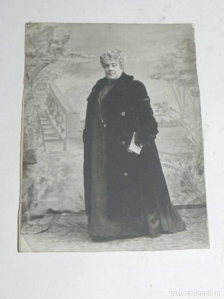 Fotografia antiga: FOTOGRAFIA ALBUMINA RETRATO DE DAMA, SIGLO XIX, FOTOGRAFO JUSTO ECHEVARRIA, PLAZA DE LA VILLA DE BER