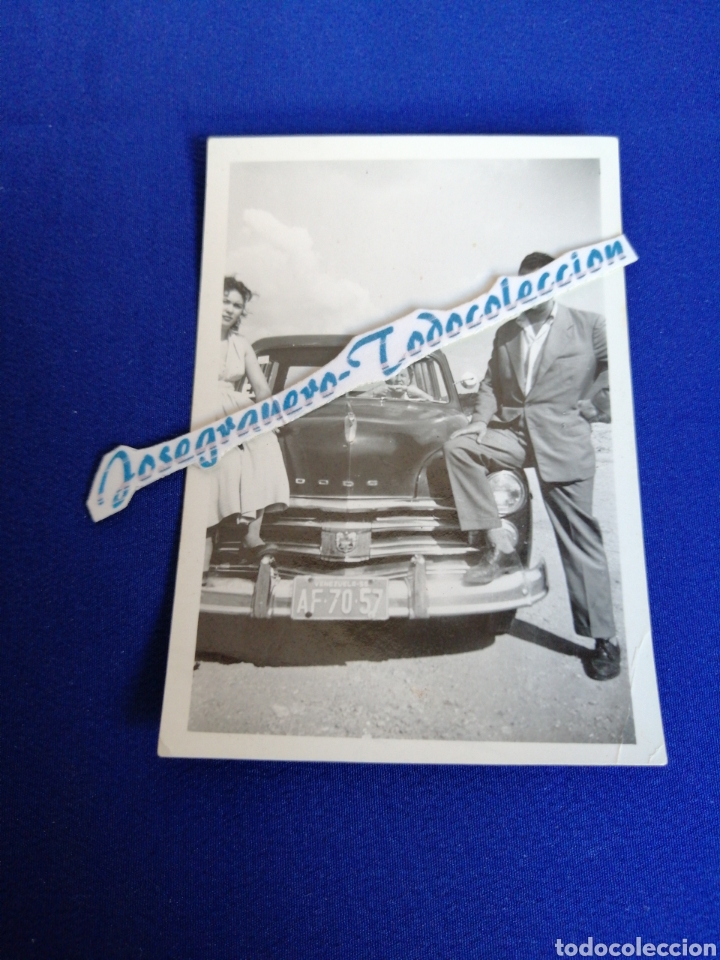 Antique Photography: COCHE ANTIGUO CON MODELOS FOTOGRAFIA