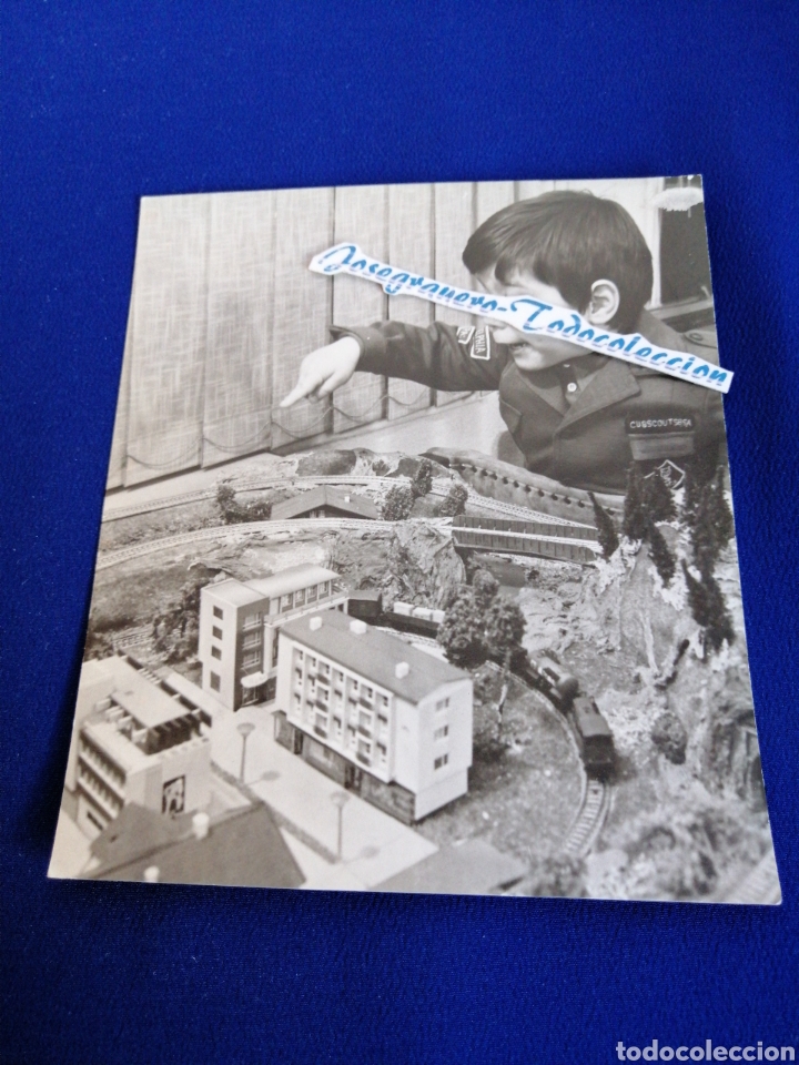 Antique Photography: TREN DE JUGUETE NI&Ntilde;O JUGANDO FOTOGRAFIA