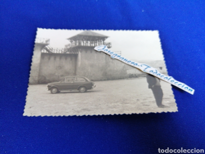 Alte Fotografie: COCHE ANTIGUO CON MODELO FOTOGRAFIA