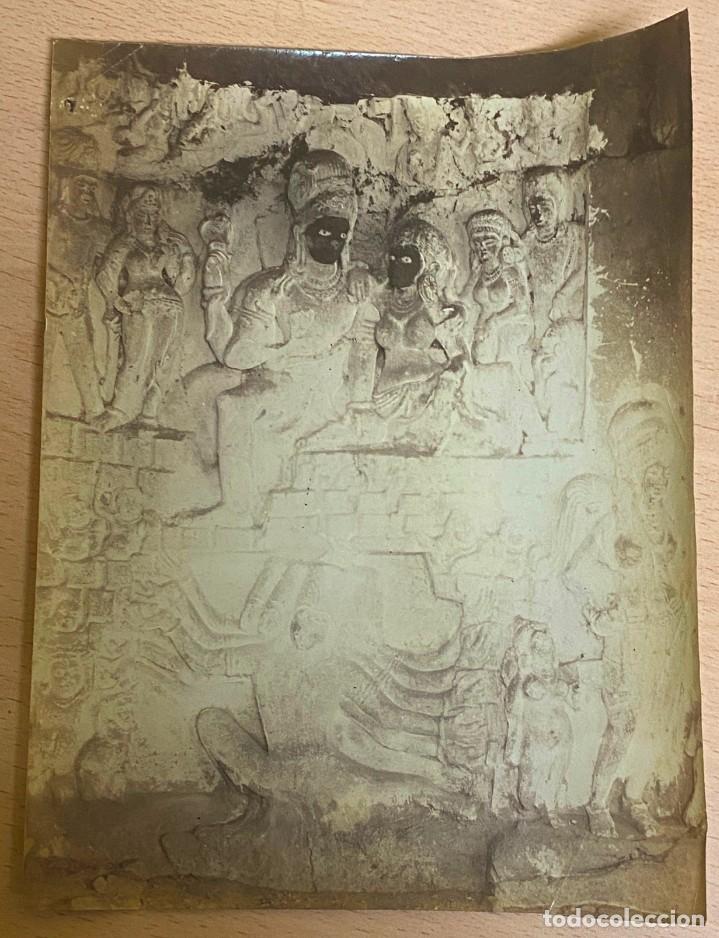 Fotografia antica: FOTOGRAFIA ALBUMINA 1870 DE LA INDIA, TEMPLO DE KAILASA, CUEVA DE ELLORA, MIDE 23,5 X 18 CMS. EXCEPC