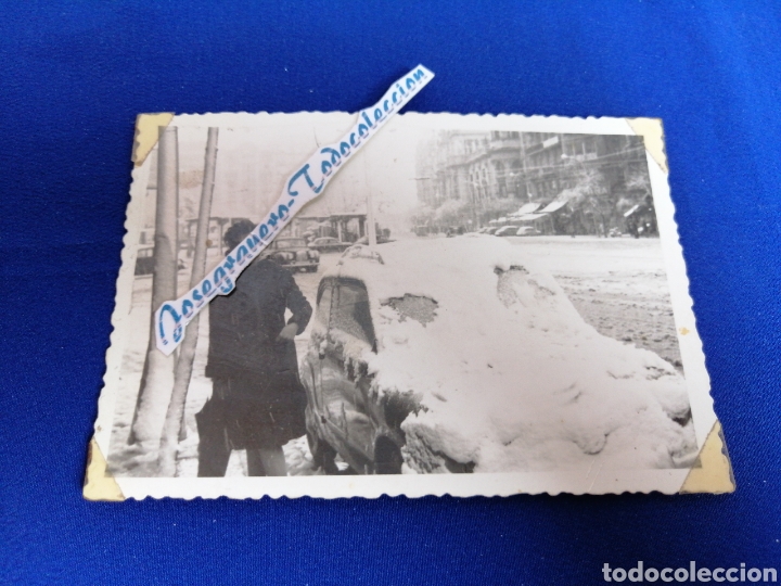 Antique Photography: COCHE CON NIEVE Y MODELO FOTOGRAFIA ANTIGUA