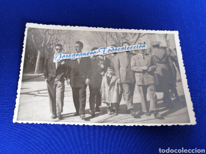 Fotografia antiga: MODELOS CON POLIC&Iacute;AS FOTOGRAFIA ANTIGUA