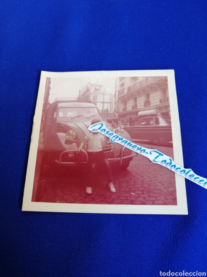 Photographie ancienne: CITROEN 2 CV CON NI&Ntilde;O MODELO PARIS 1967 FOTOGRAFIA