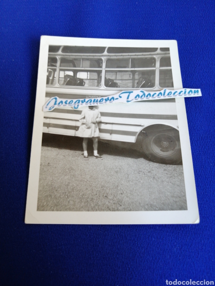 Fotografia antica: AUTOB&Uacute;S COLEGIO CON NI&Ntilde;A MODELO FOTOGRAFIA