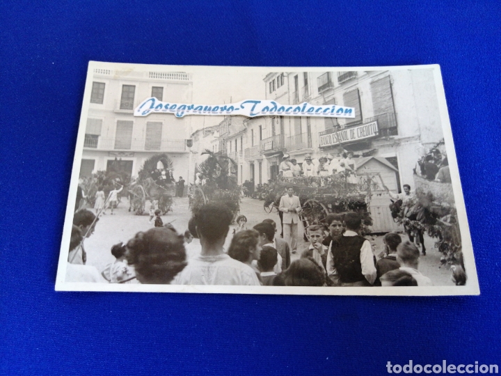Fotografia antiga: BANCO ESPA&Ntilde;OL DE CREDITO CARROZA ROMER&Iacute;A NI&Ntilde;OS Y ABUELO A&Ntilde;O 40 PUEBLO DE VALENCIA SELLO FOT&Oacute;GRAFO