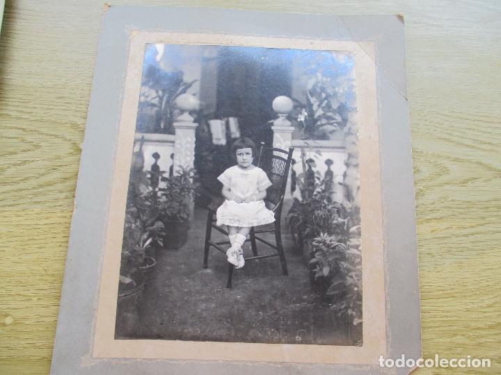Fotograf&iacute;a antigua: ANTIGUA FOTOGRAF&Iacute;A DE: NI&Ntilde;A EN JARD&Iacute;N-S/F, NI OTROS DATOS-30X25 CM. (EL CART&Oacute;N)