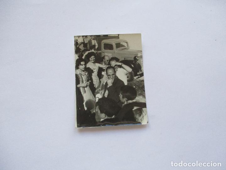 Fotografia antica: FOTOGRAF&Iacute;A DE: PERSONAS Y CAMI&Oacute;N-8X6CM.-S/F- NI OTROS DATOS