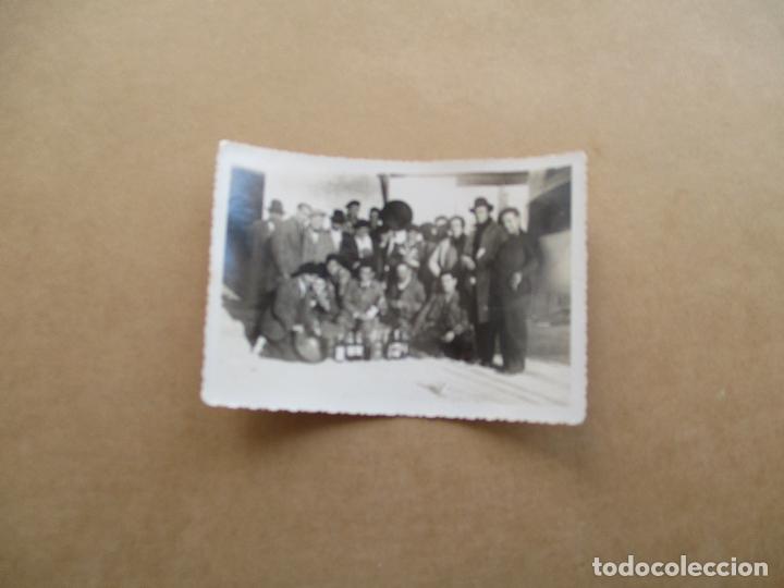 Antique Photography: FOTOGRAF&Iacute;A DE:GRUPO DE SE&Ntilde;ORES DE CELEBRACI&Oacute;N EN EXCURSI&Oacute;N-S/F. NI OTROS DATOS-7X10 CM