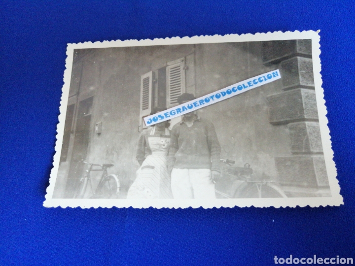 Fotograf&iacute;a antigua: BICICLETAS CON MODELOS FOTOGRAF&Iacute;A ANTIGUA