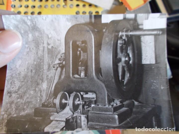 Fotograf&iacute;a antigua: FOTO DE MAQUINARIA DE IMPRENTA A&Ntilde;OS 50 60