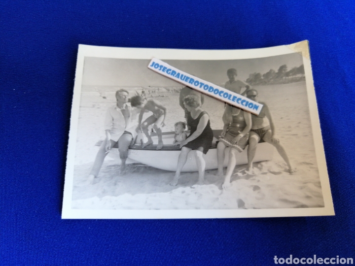 Fotografia antica: PLAYA BA&Ntilde;ISTAS EN BARCA POSANDO FOTOGRAF&Iacute;A ANTIGUA