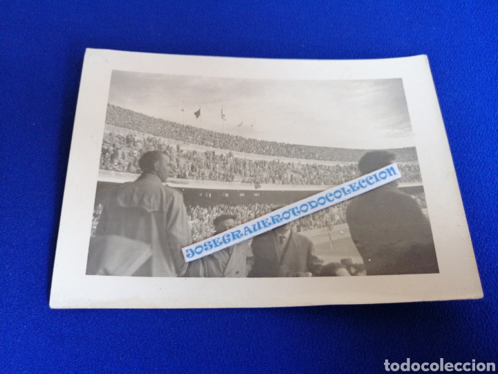 Fotografia antica: CAMPO DE F&Uacute;TBOL CON AFICIONADOS FOTOGRAF&Iacute;A ANTIGUA