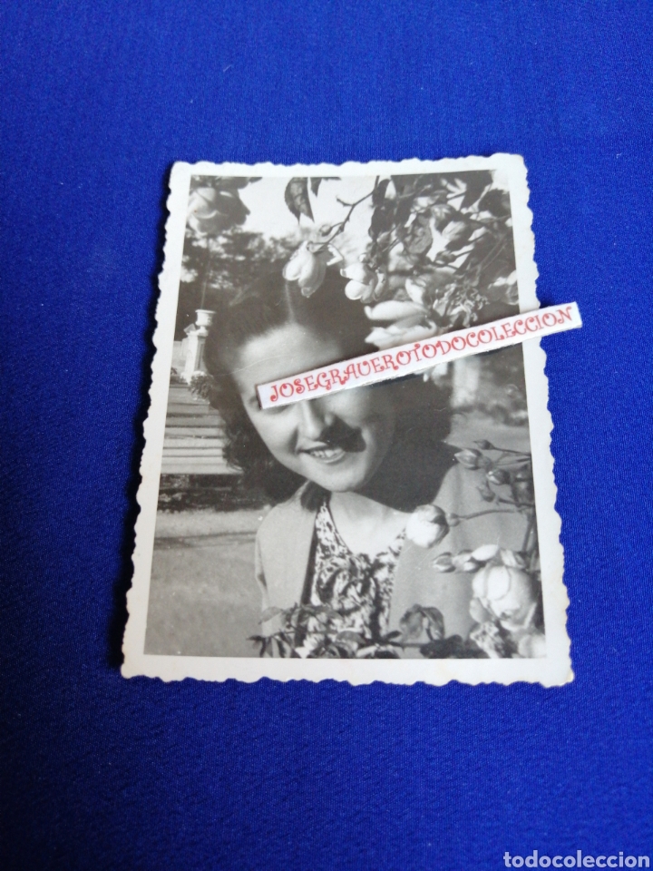 Fotografia antiga: MODELO CON FLORES FOTOGRAF&Iacute;A ANTIGUA