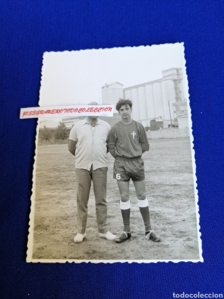 Fotografia antica: CELTA DE VIGO JUGADOR DE F&Uacute;TBOL con sello fotogr&aacute;fico
