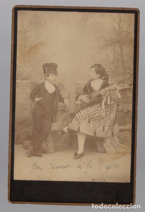 Fotografia antica: FOTOGRAFIA ALBUMINA CON ESCENA INFANTIL