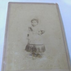 Fotografía antigua: ANTIGUA FOTOGRAFÍA NIÑA DE GALA-J.DERREY (ÉPOCA FRANCISCO GIMENO GIL) VALENCIA EN 1899