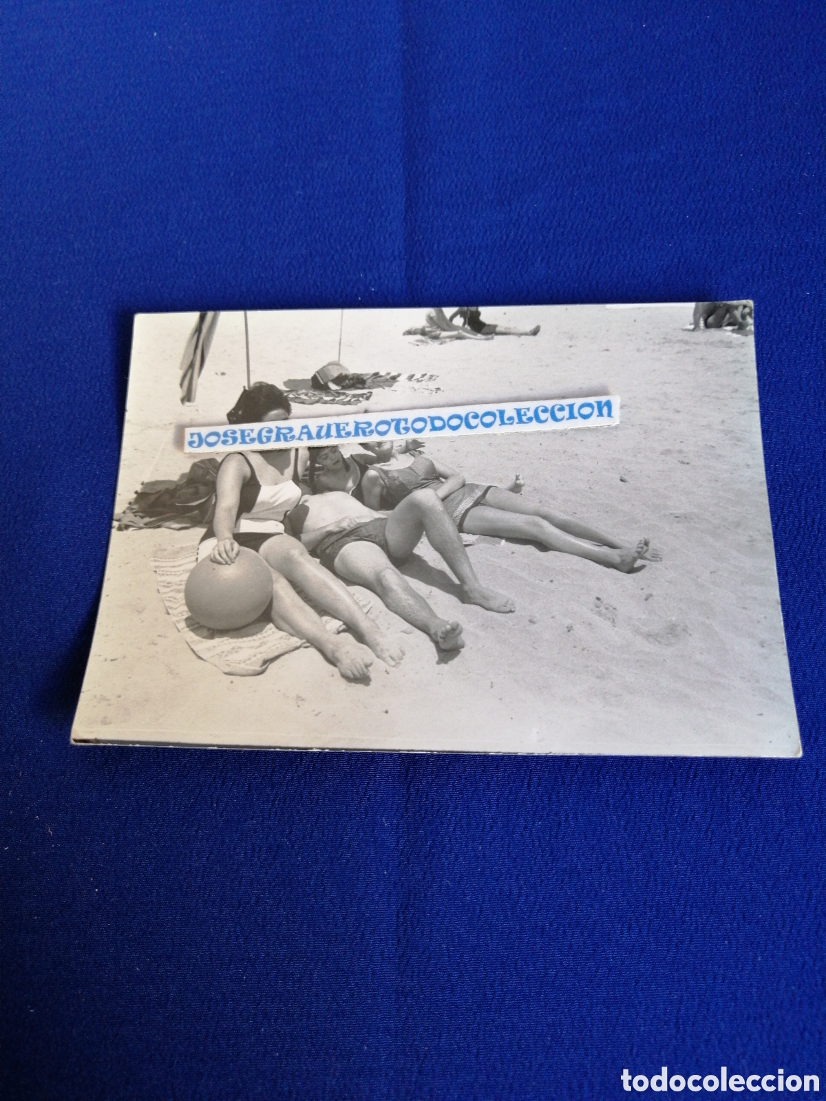 Alte Fotografie: PLAYA CON MODELOS EN BA&Ntilde;ADOR FOTOGRAF&Iacute;A ANTIGUA CON SELLO FOTOGRAFICO