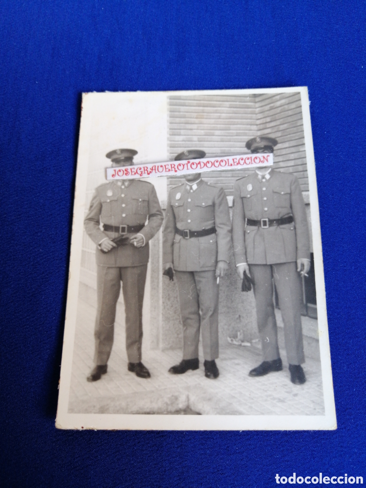 Alte Fotografie: EJ&Eacute;RCITO ESPA&Ntilde;OL SOLDADOS POSANDO FOTOGRAF&Iacute;A ANTIGUA A&Ntilde;O 1967