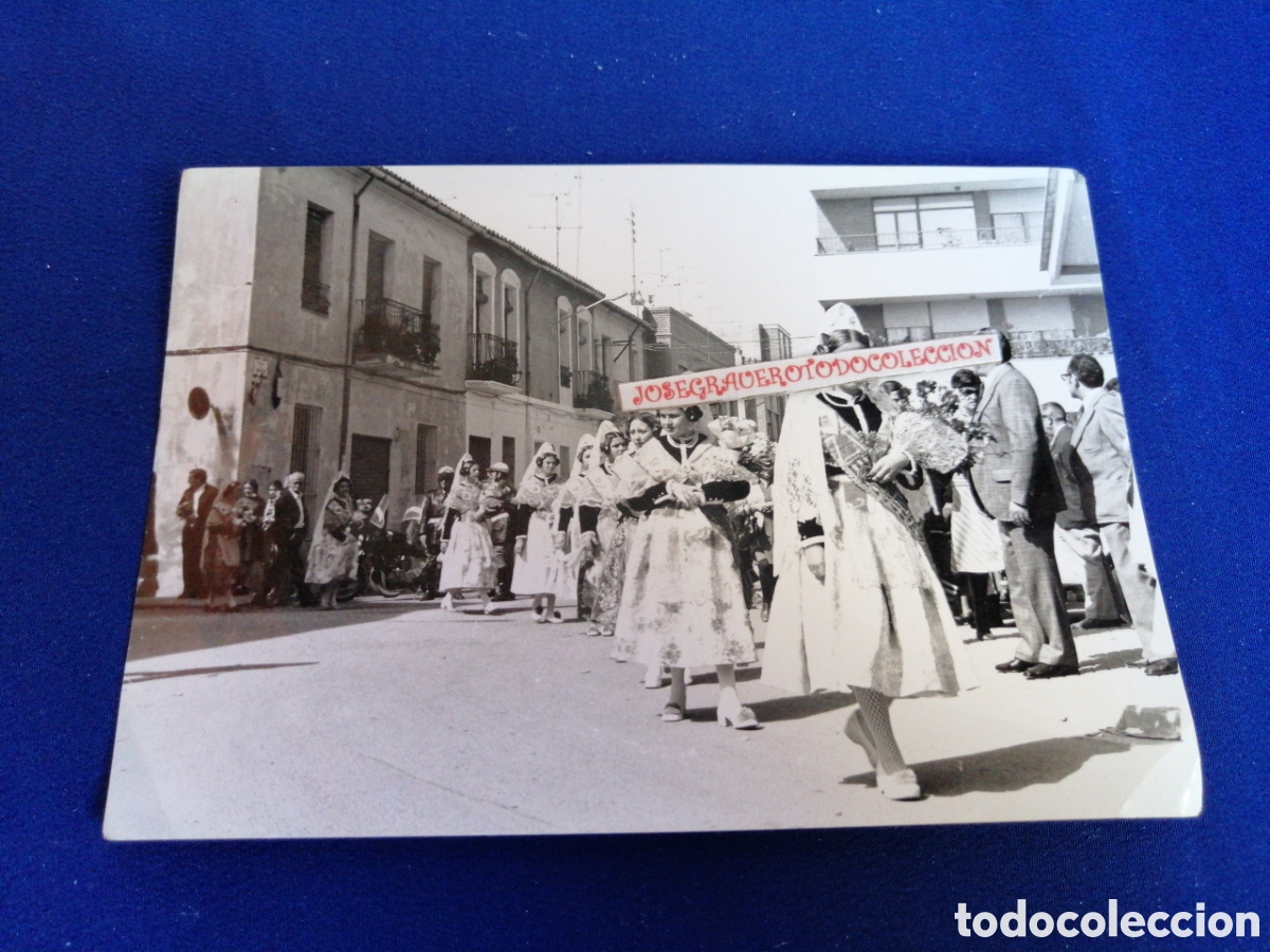 Fotografia antica: FALLERAS CON RAMOS Y POLIC&Iacute;A LOCAL FOTOGRAF&Iacute;A ANTIGUA