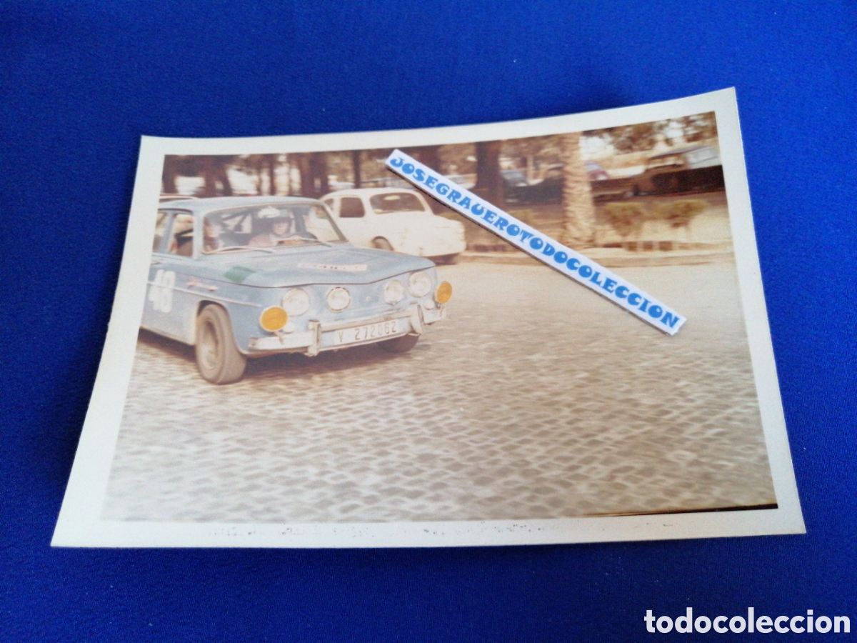 Fotograf&iacute;a antigua: RENAULT TL 8TS RALLYE FOTOGRAF&Iacute;A ANTIGUA