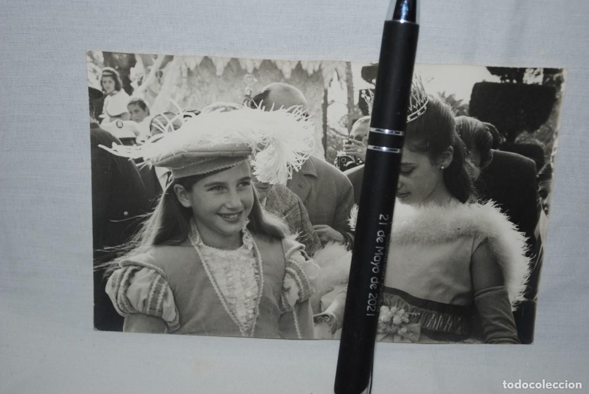 Fotograf&iacute;a antigua: CARNAVAL DE CADIZ 1963 , REINA DE LA FIESTAS.