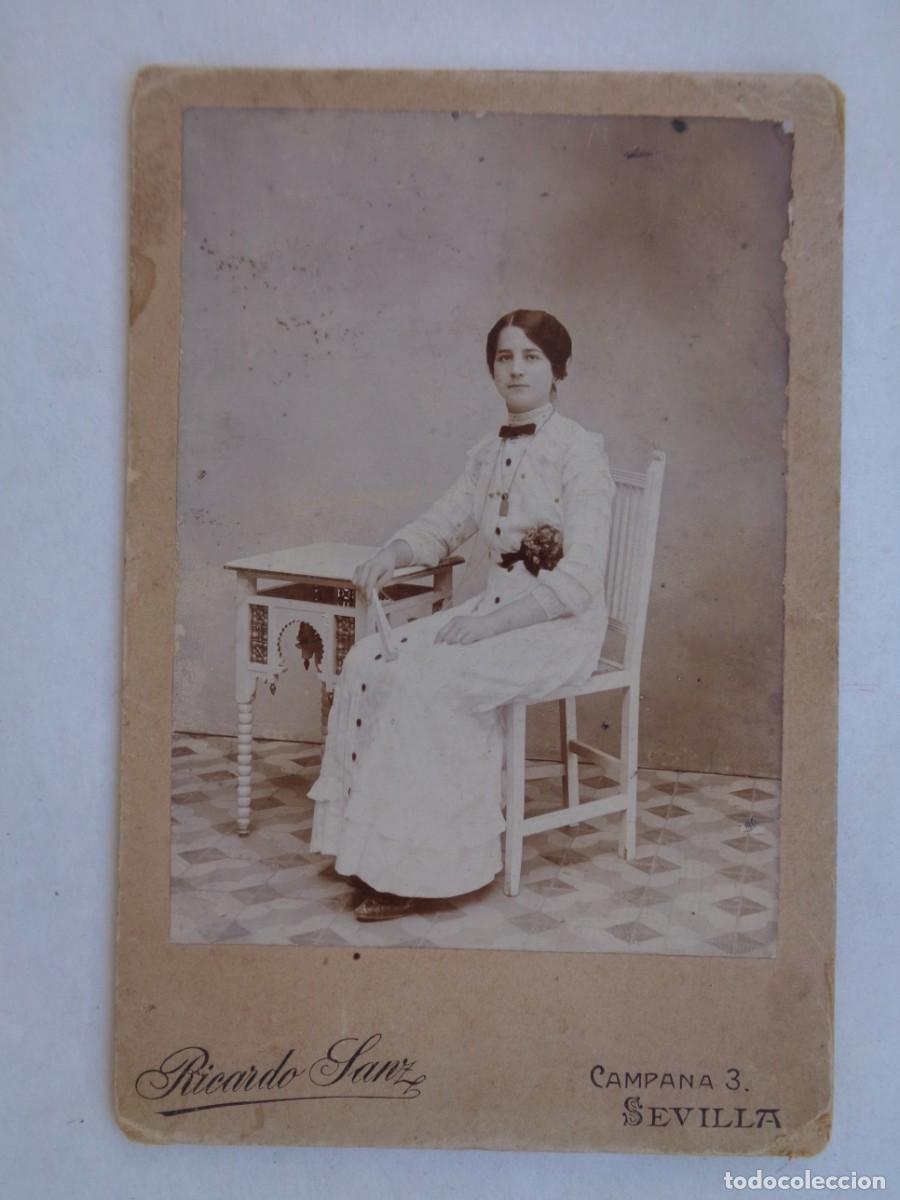 Antique Photography: PRECIOSA FOTO DE ESTUDIO DE SE&Ntilde;ORITA CON ABANICO, SIGLO XIX . DE SANZ , SEVILLA