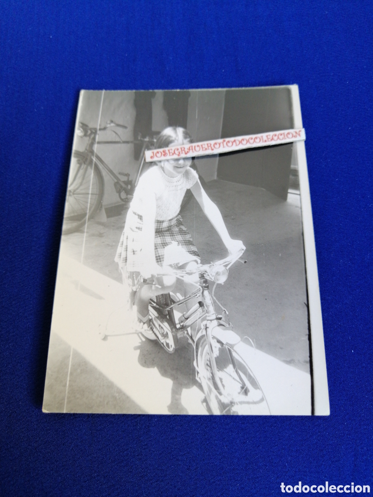 Fotograf&iacute;a antigua: NI&Ntilde;A MODELO EN BICICLETA FOTOGRAF&Iacute;A ANTIGUA