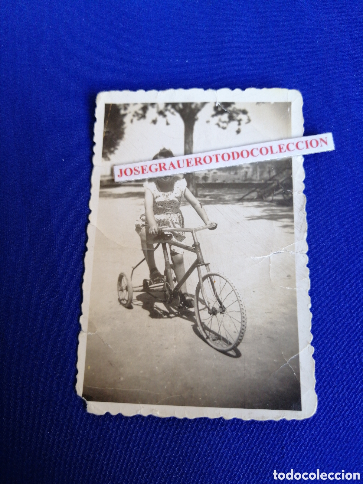 Fotograf&iacute;a antigua: BICICLETA ANTIGUA CON NI&Ntilde;A POSANDO FOTOGRAF&Iacute;A ANTIGUA