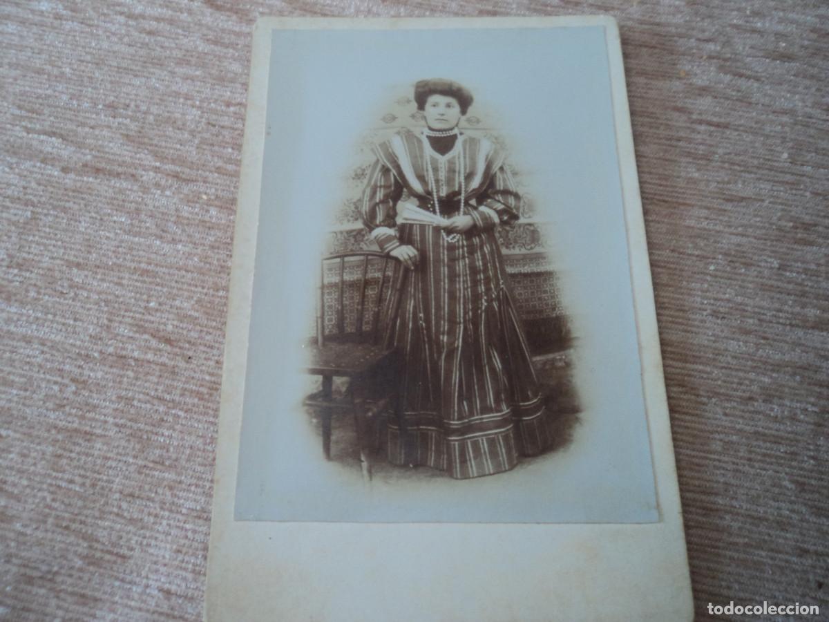 Fotografia antica: ANTIGUA FOTOGRAFIA PEGADA SOBRE BASE RIGIDA, 17 X 11 CM, NOMBRE AL DORSO