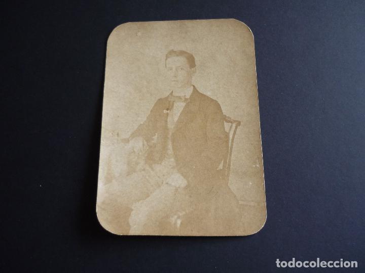 Fotografia antica: RETRATO DE HOMBRE ANTIGUA FOTOGRAFIA SIGLO XIX 8,5 X 12,5 CM