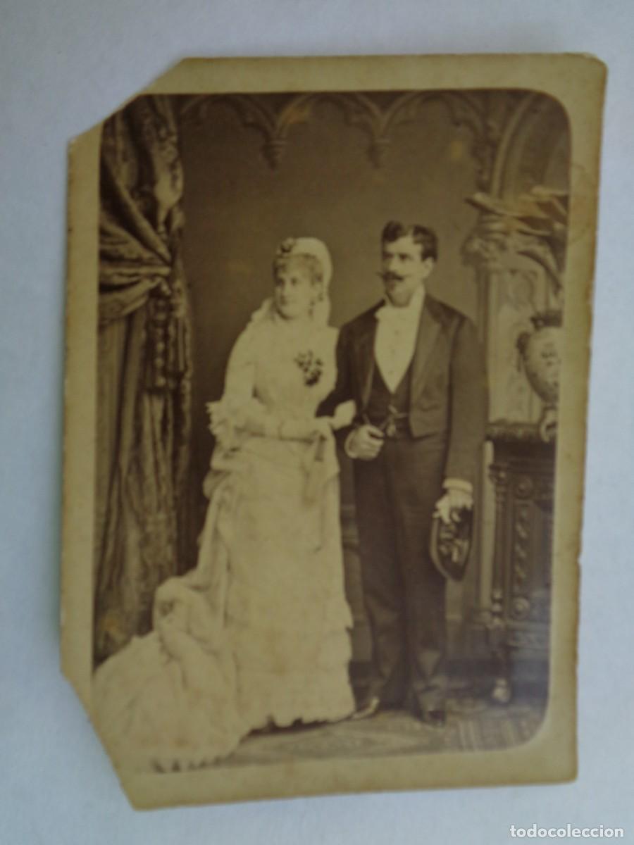 Fotograf&iacute;a antigua: BONITA FOTO DE ESTUDIO DE PAREJA DE CONDES DEL SIGLO XIX .