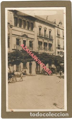 Fotograf&iacute;a antigua: SEVILLA, SIGLO XIX, ASPECTO DE LA PLAZA DE SAN FRANCISCO, 78X135MM