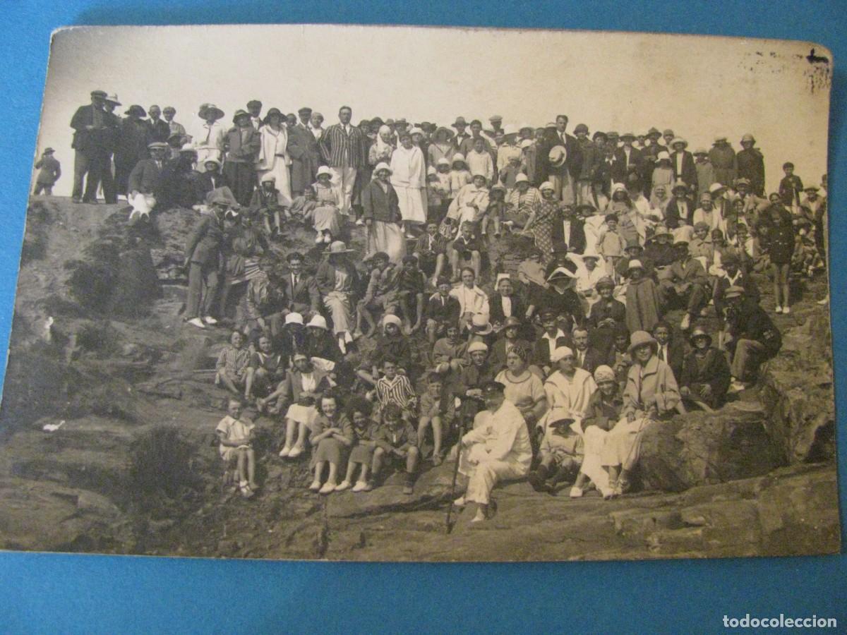 Fotograf&iacute;a antigua: FOTOGRAF&Iacute;A DE FRANCIA. GRUPO DE PERSONAS. A&Ntilde;OS 30. 14X9 CM.