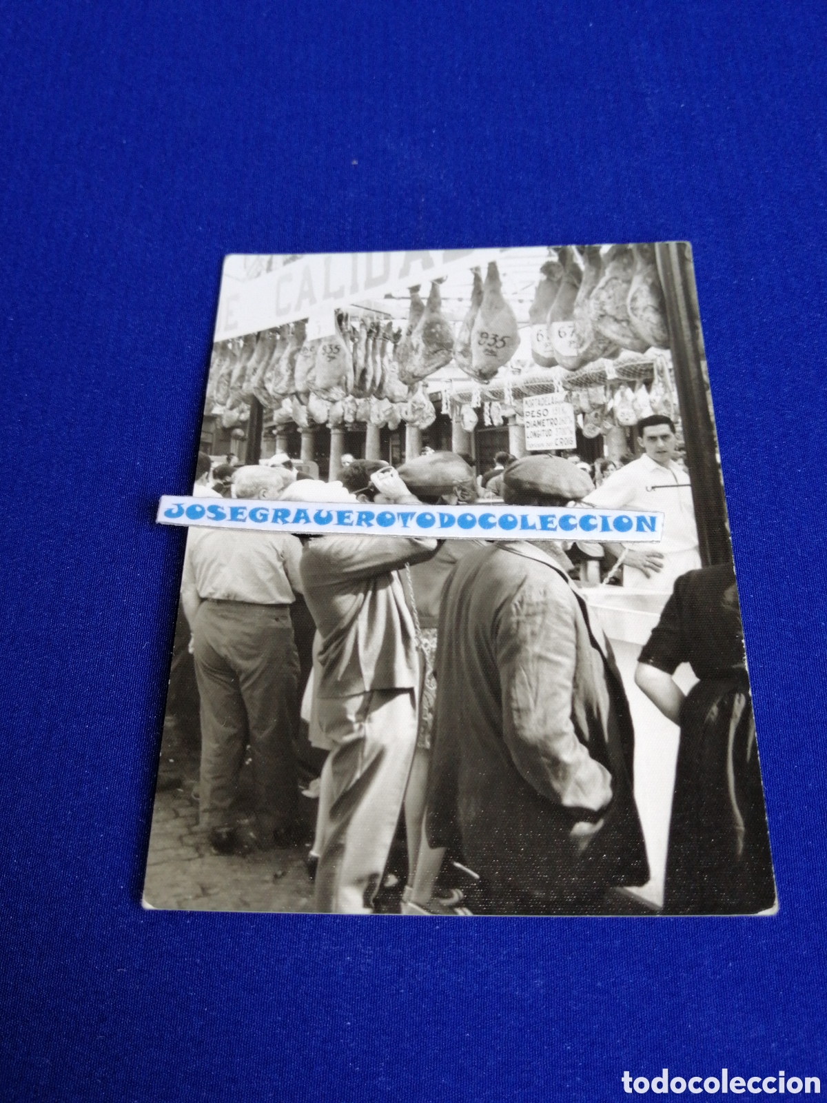 Fotograf&iacute;a antigua: CHARCUTERO JAMONES BOTA VINO FOTOGRAF&Iacute;A ANTIGUA