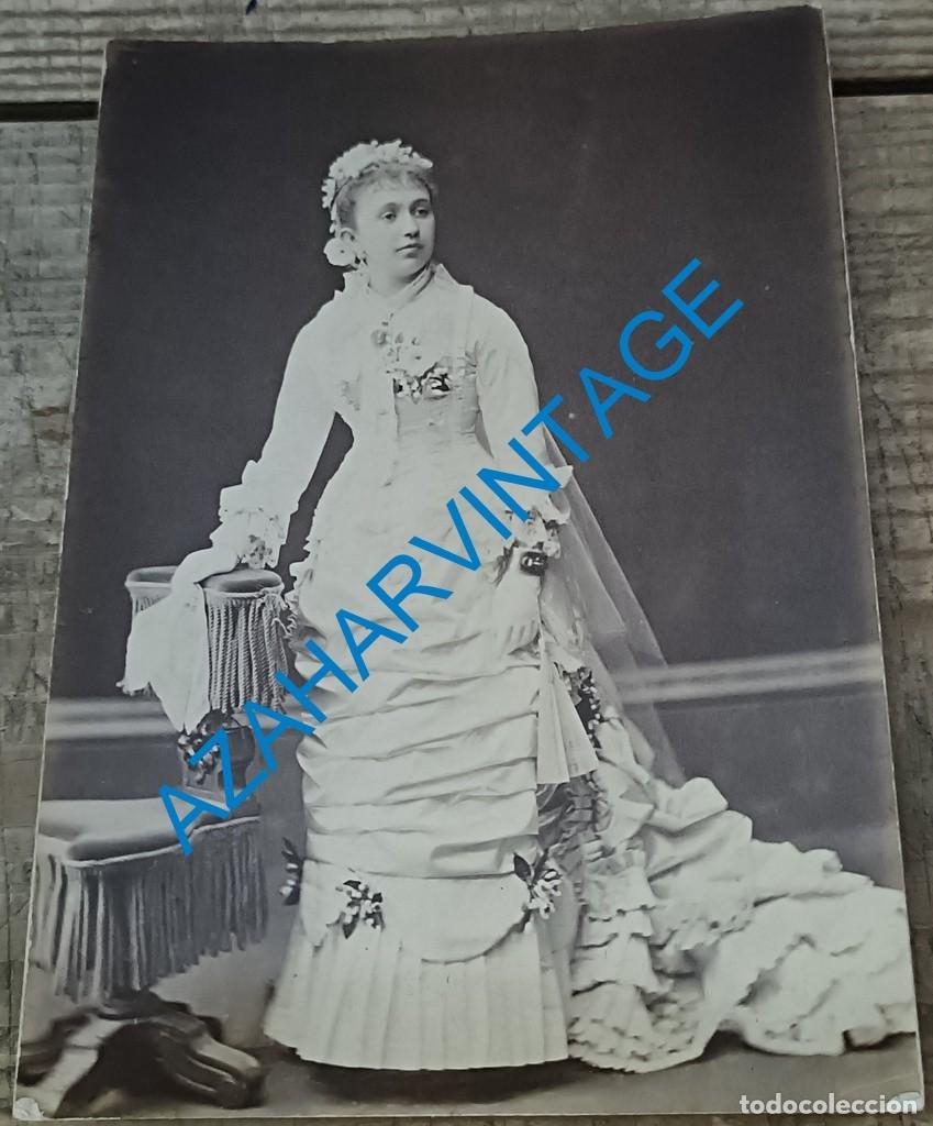 Fotografia antica: SIGLO XIX, ALBUMINA DE UNA DAMA DE LA ALTA SOCIEDAD, 94X134MM