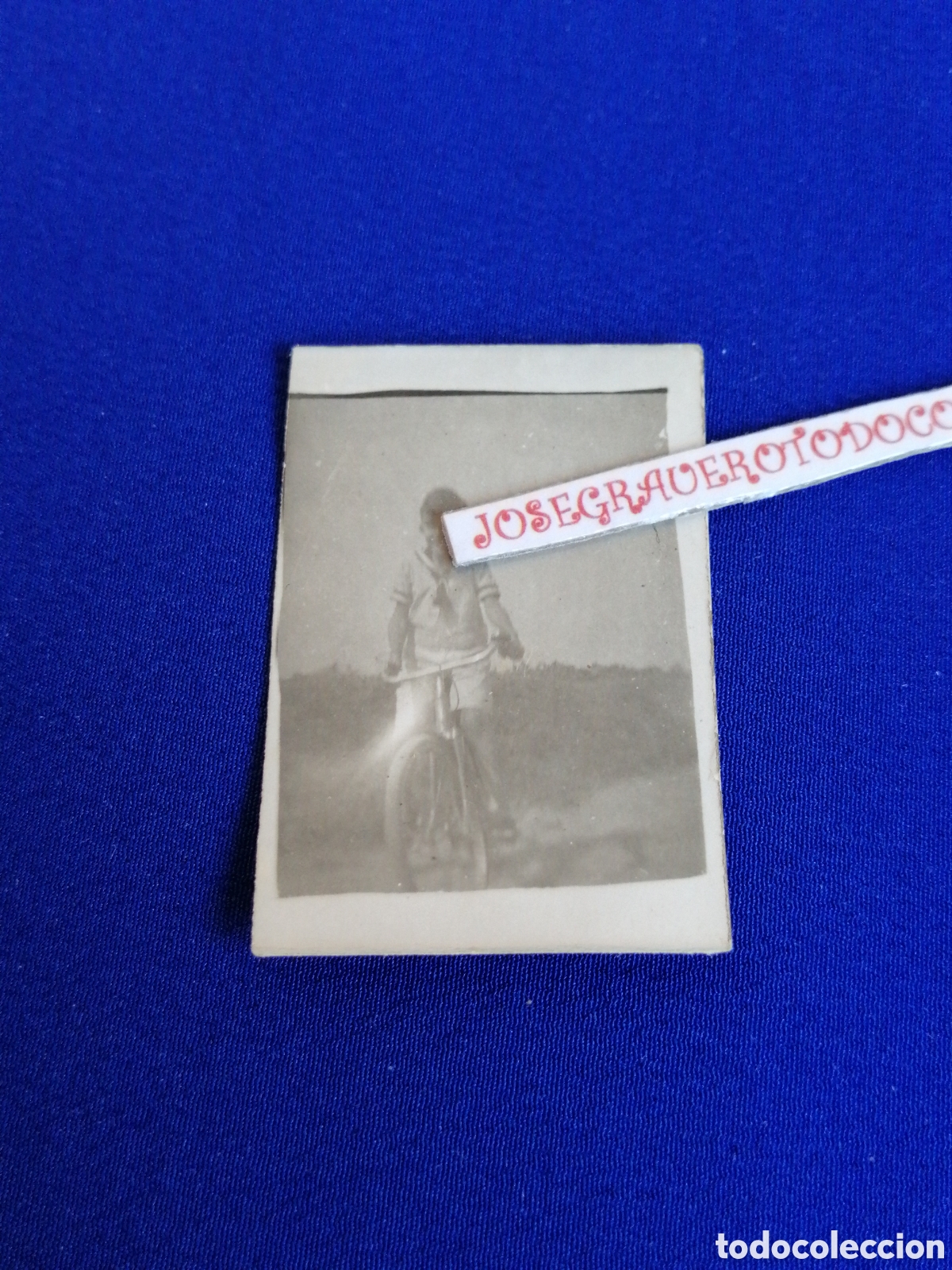 Fotograf&iacute;a antigua: BICICLETA CON NI&Ntilde;O MODELO FOTOGRAF&Iacute;A CARNET ANTIGUA
