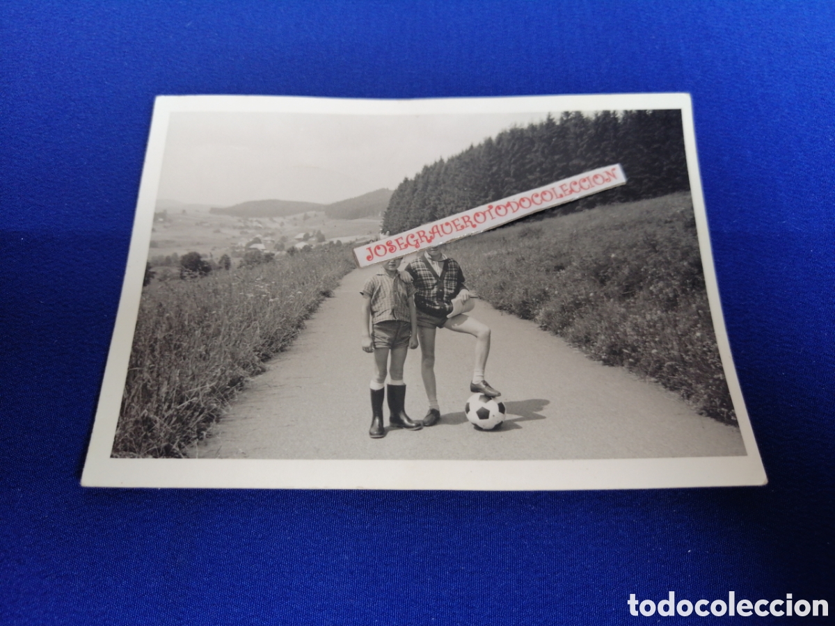 Fotografia antica: NI&Ntilde;OS CON BAL&Oacute;N FOTOGRAF&Iacute;A ANTIGUA