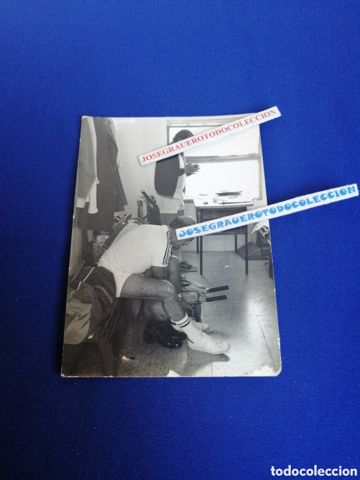 Fotograf&iacute;a antigua: FRONTENIS JUGADORES VESTUARIO FOTOGRAF&Iacute;A ANTIGUA