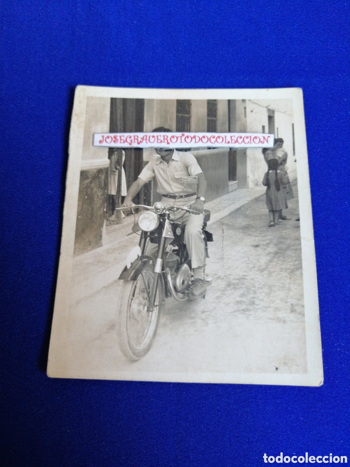 Fotografia antica: MOTO MODELO POSANDO FOTOGRAF&Iacute;A ANTIGUA