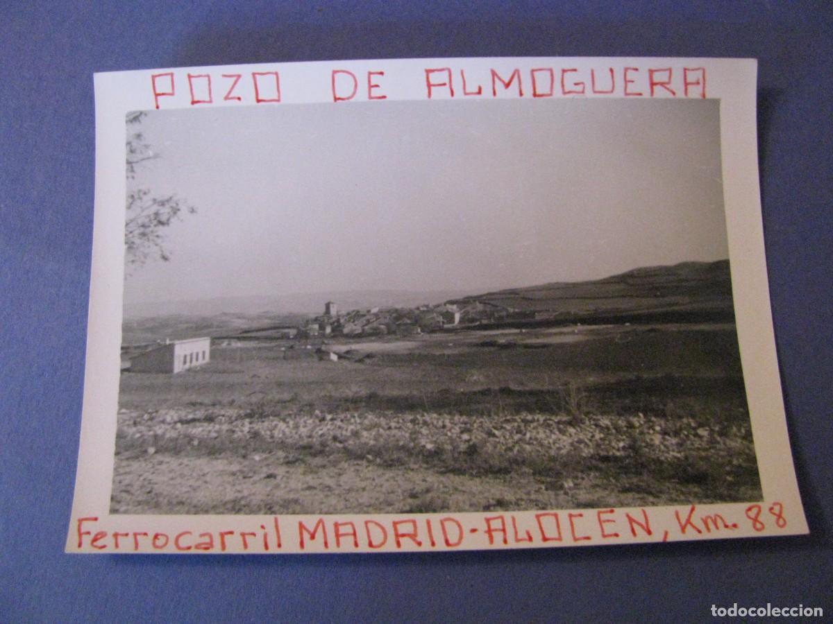 Fotograf&iacute;a antigua: FOTO DE POZO DE ALMOGUERA. FERROCARRIL MADRID- ALOCEN KM 88. 1965. 10,5X7,5.