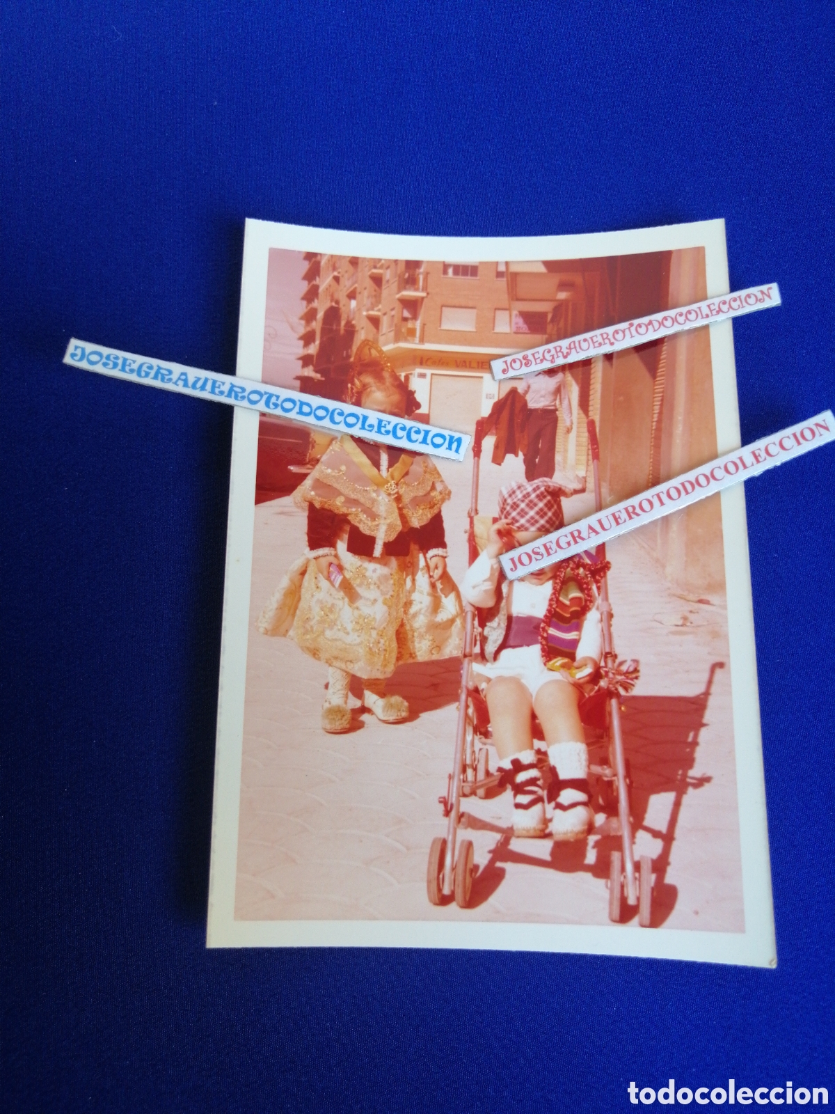 Alte Fotografie: FALLEROS NI&Ntilde;OS EN LA CALLE FOTOGRAF&Iacute;A ANTIGUA