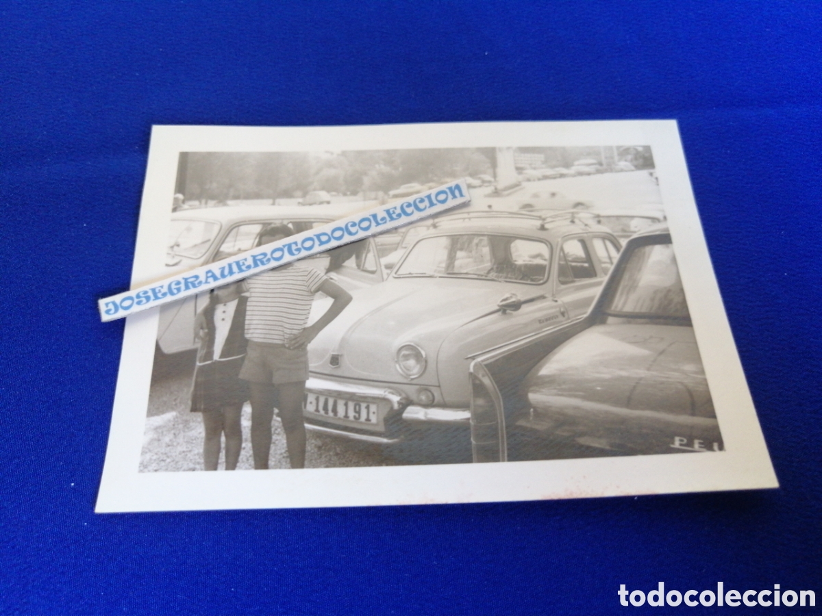 Fotografia antica: COCHES ANTIGUOS CON MODELOS FOTOGRAF&Iacute;A ANTIGUA