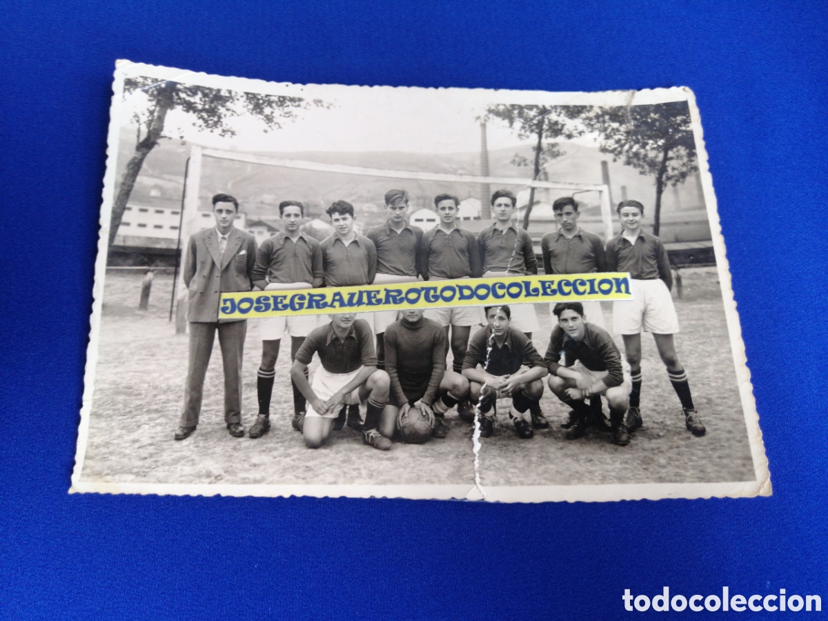 Alte Fotografie: FUTBOLISTAS CAMPEONES 1947 - 1948 FOTOGRAF&Iacute;A ANTIGUA CON FIRMAS