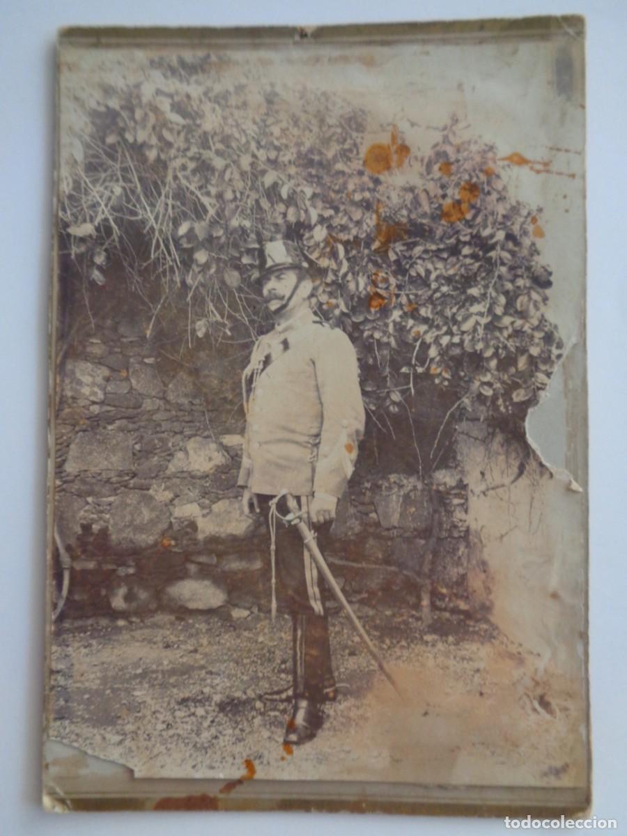 Fotograf&iacute;a antigua: FOTO DE MILITAR 23 REGIMIENTO DE CABALLERIA, CAPITAN AYUDANTE DE GENERAL, SIGLO XIX , CHAC&Oacute; Y SABLE