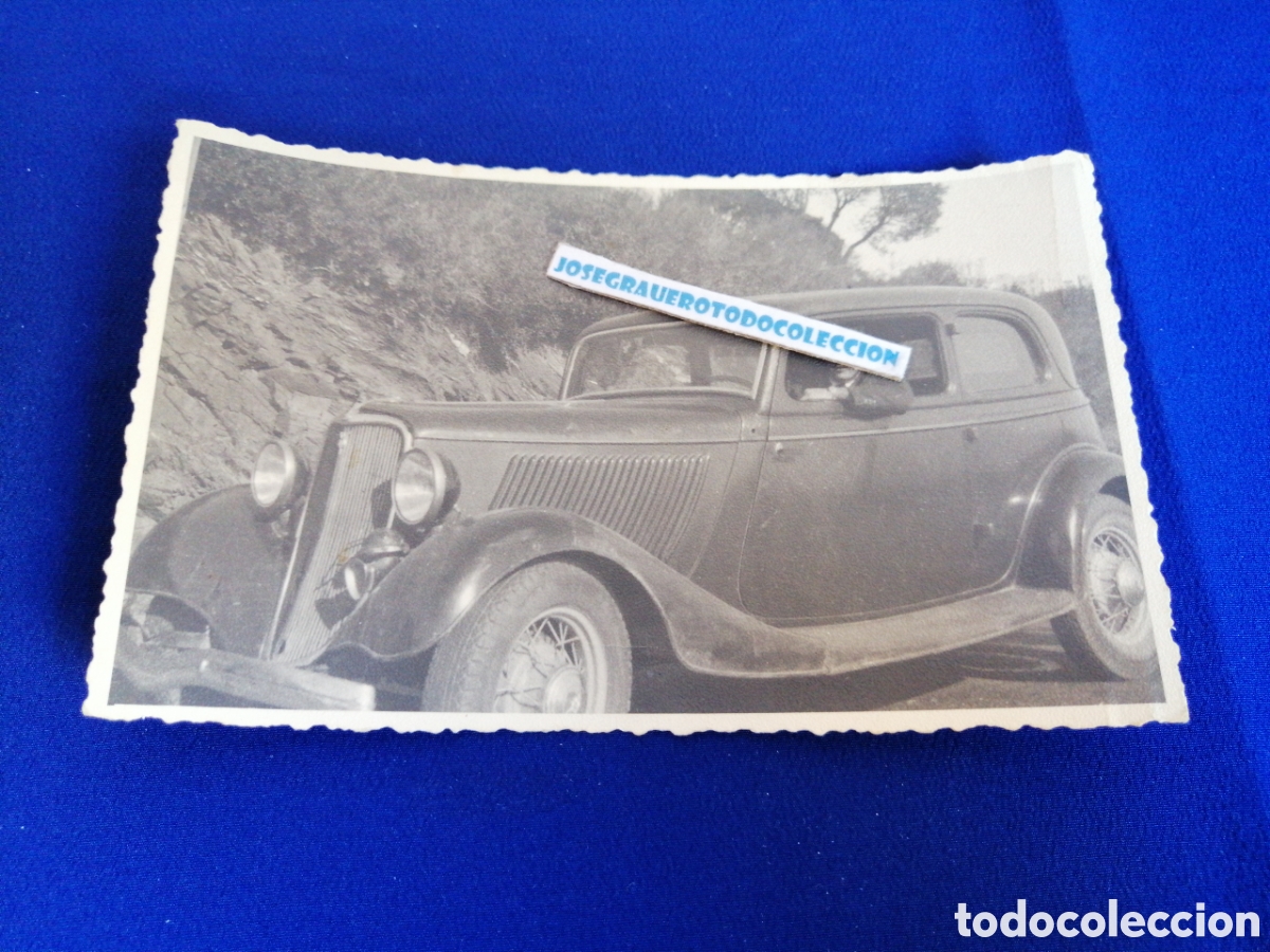 Alte Fotografie: COCHE ANTIGUO CON MODELO FOTOGRAF&Iacute;A ANTIGUA