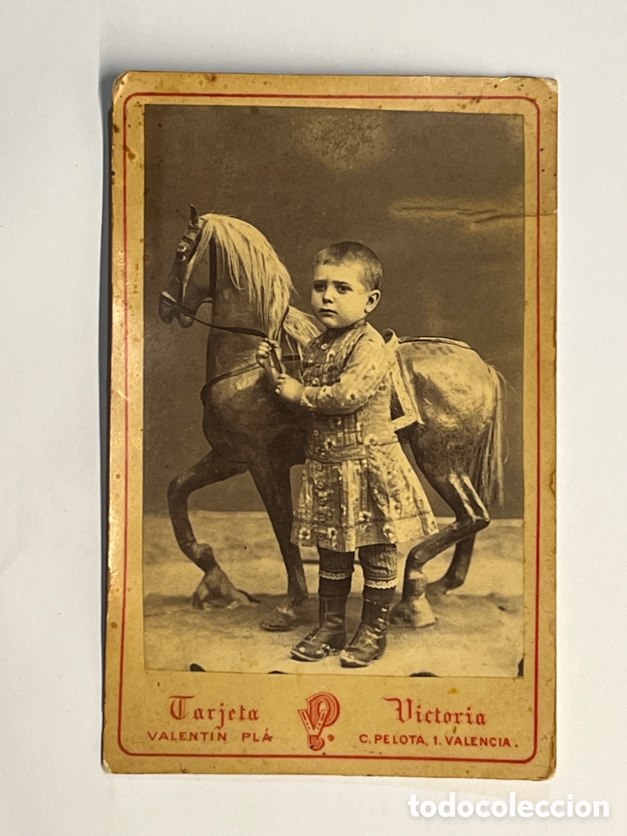 Antique Photography: VALENT&Iacute;N PLA, fot&oacute;grafo Valencia.. Ni&ntilde;o Bugues con Caballo de Cart&oacute;n (fin siglo XIX)